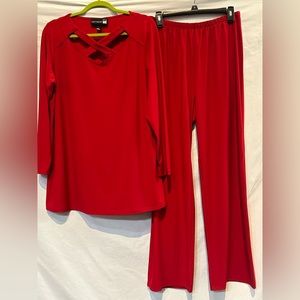NWOT- Beautiful Bright Christmas-Red Antthony Originals 2-Piece Set - Size Large